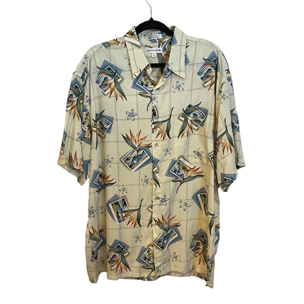 Pierre Cardin Hawaiian button up rayon shirt size large cream and blue print